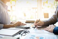 Що чи актуарій? Дізнайтеся про заробітну плату, необхідні навички, і більше